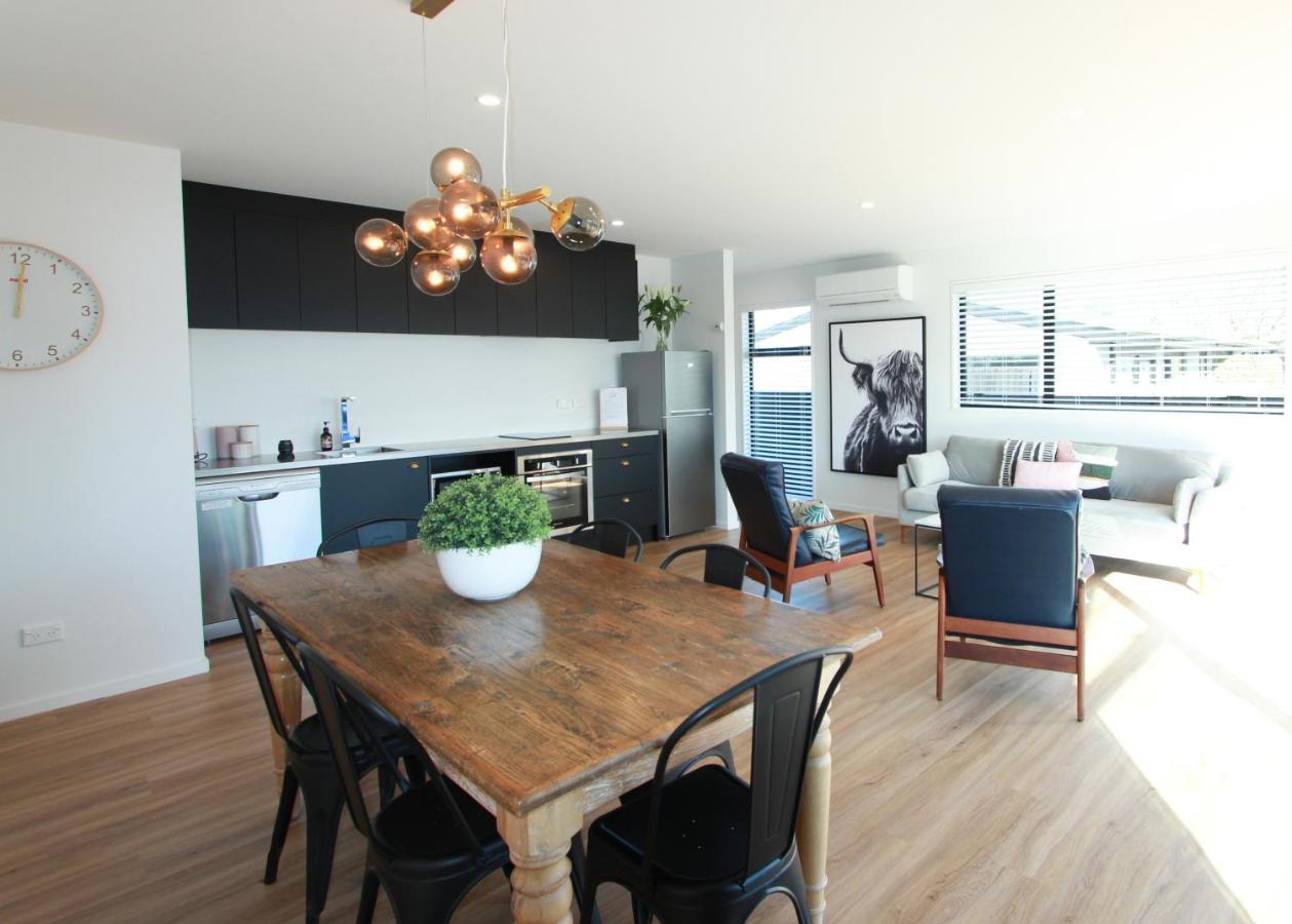 Вилла 3 - Sunny Brand New House Ванака Экстерьер фото