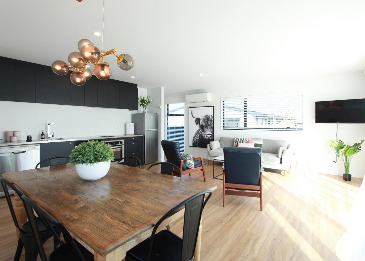 Вилла 3 - Sunny Brand New House Ванака Экстерьер фото