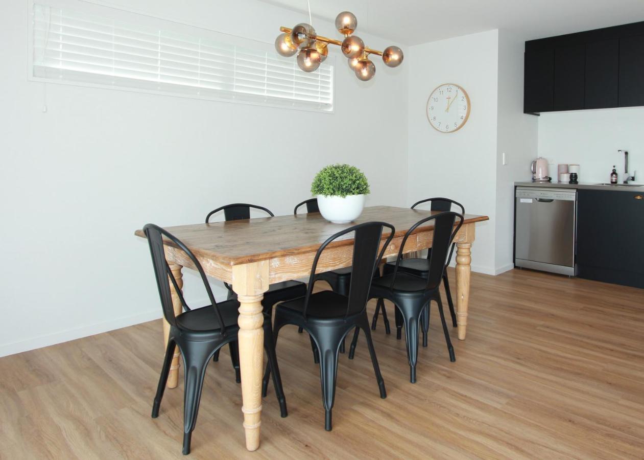 Вилла 3 - Sunny Brand New House Ванака Экстерьер фото