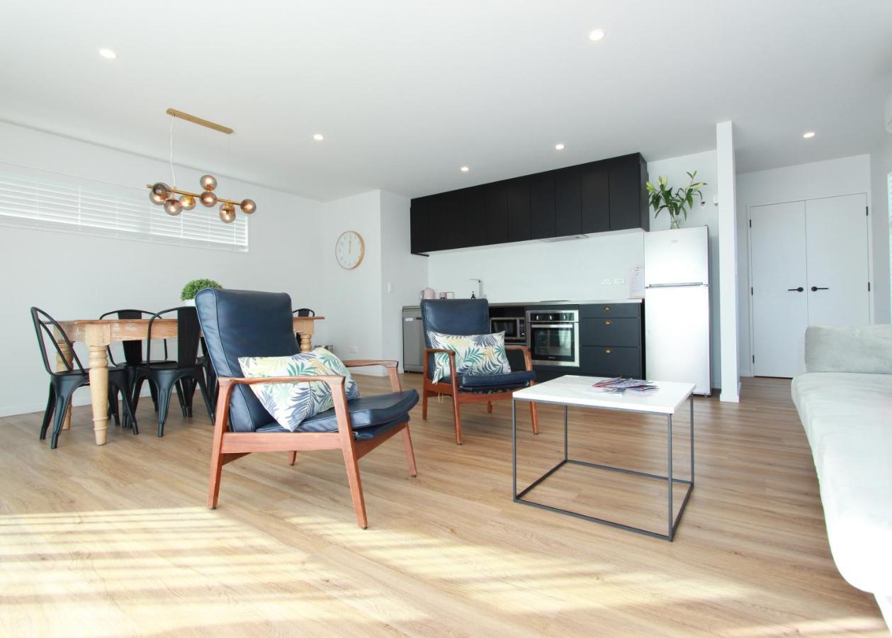 Вилла 3 - Sunny Brand New House Ванака Экстерьер фото