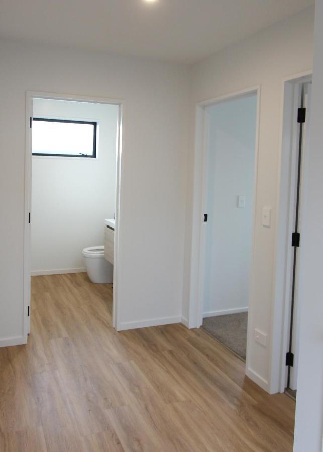 Вилла 3 - Sunny Brand New House Ванака Экстерьер фото